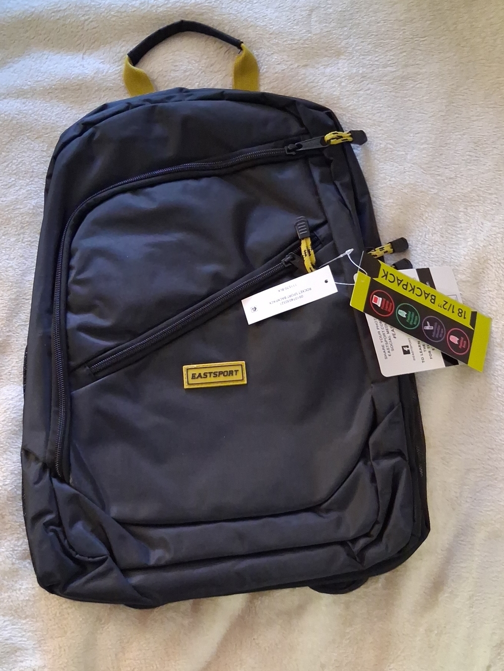 18.5 INCH NEW EASTSPORT BLACK BACK PACK